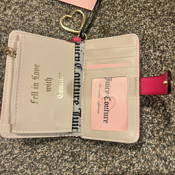Juicy Couture Fuchsia Wallet with Gold Heart - Picture 3 of 6